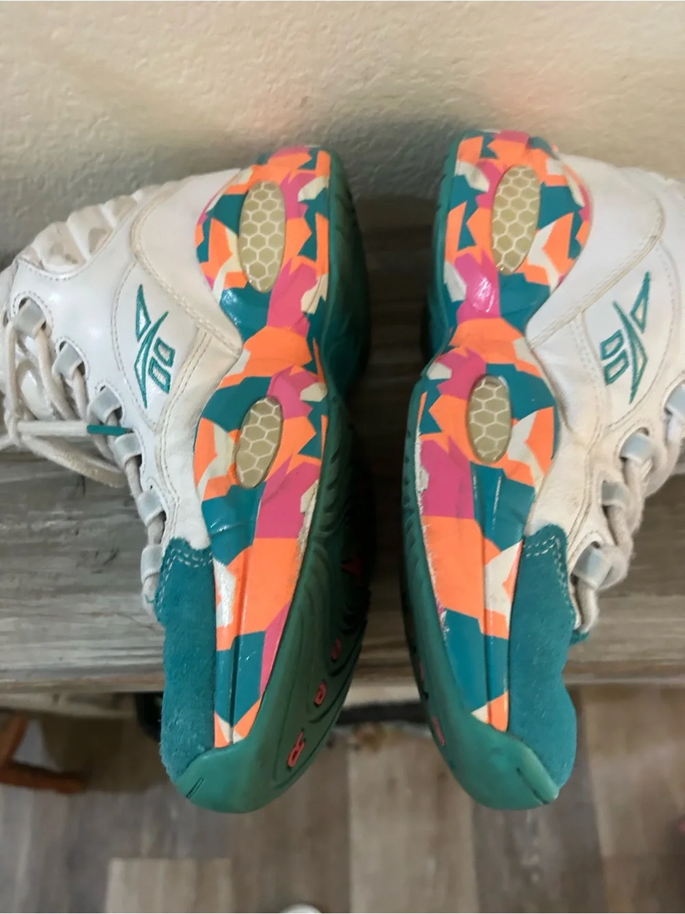Reebok Allen Iverson Easter Question Mid top Basketball Shoes/Sneakers US 6 1/2